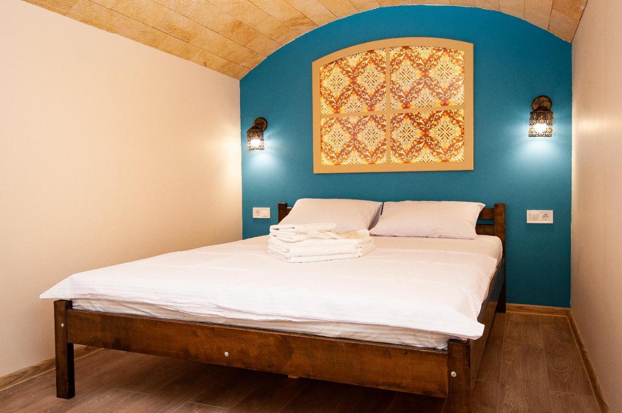 Suites On Chaikovskogo 오데사 외부 사진