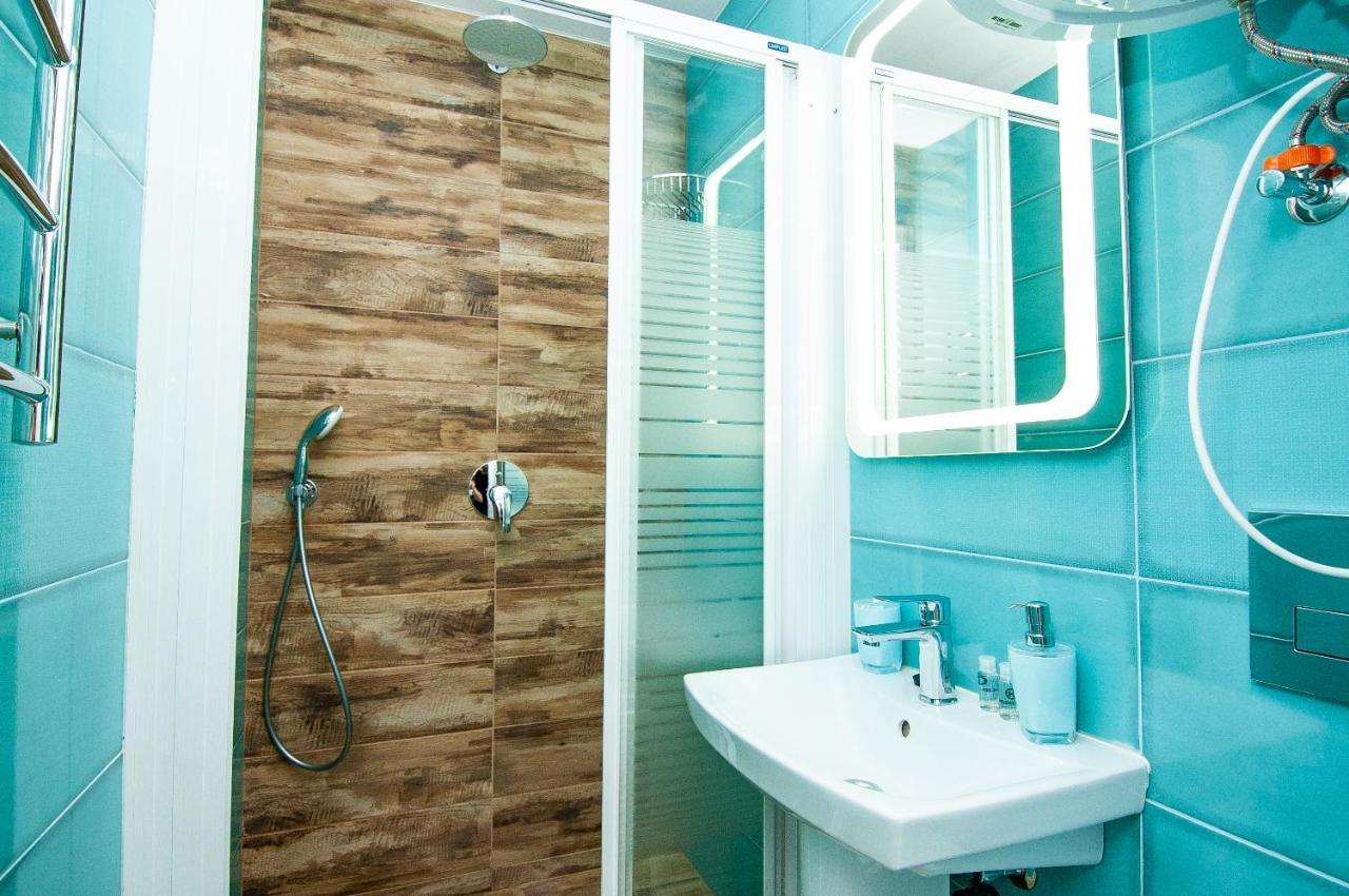 Suites On Chaikovskogo 오데사 외부 사진