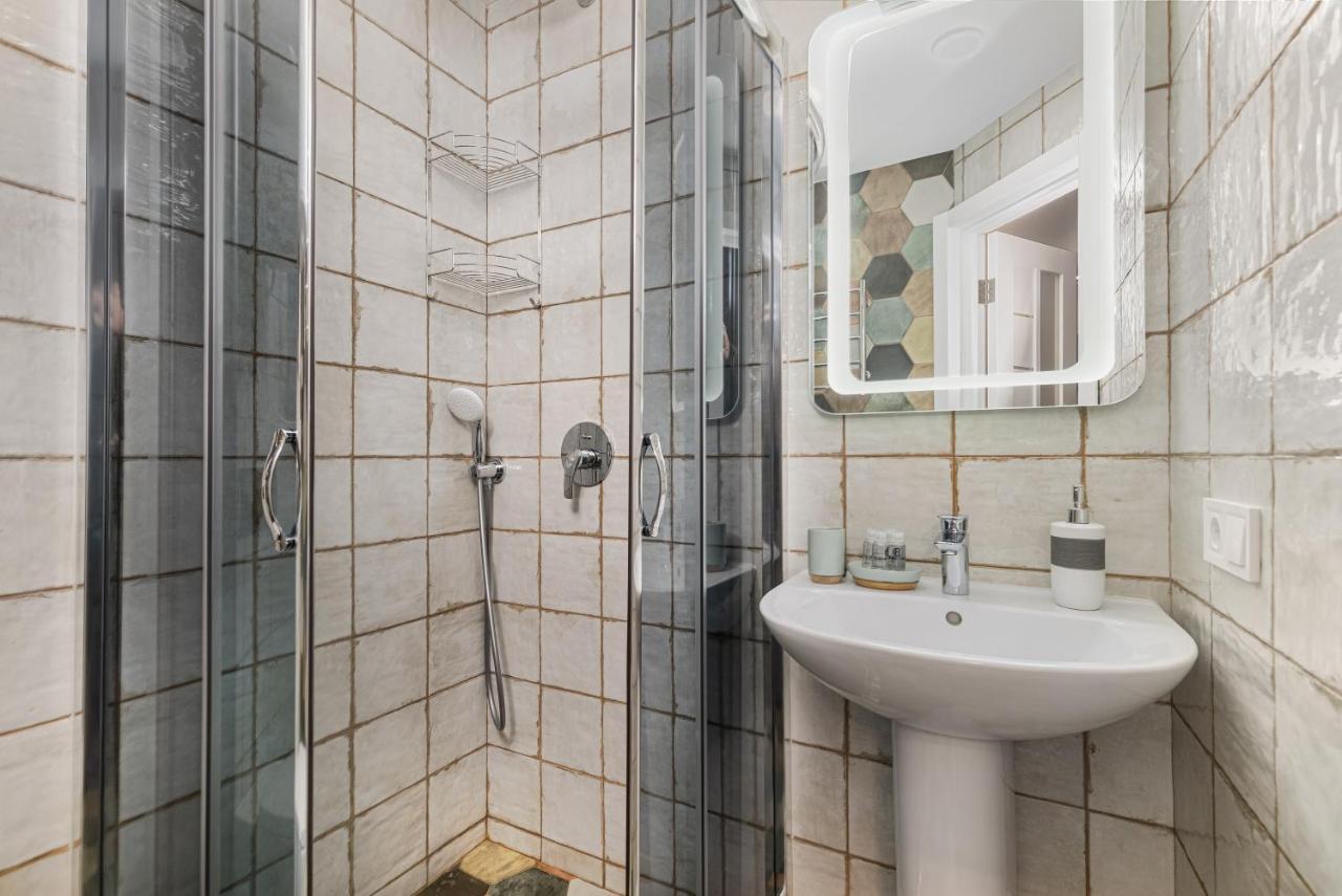 Suites On Chaikovskogo 오데사 외부 사진