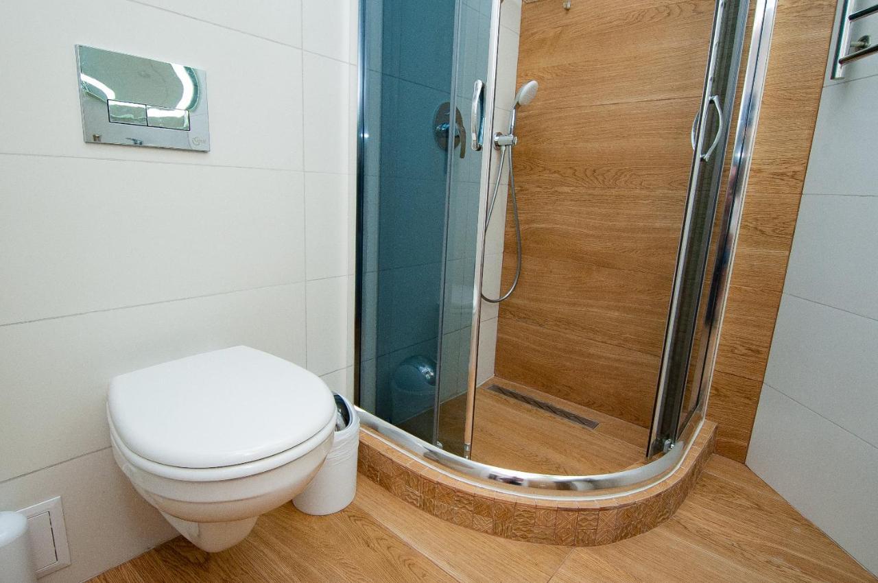 Suites On Chaikovskogo 오데사 외부 사진