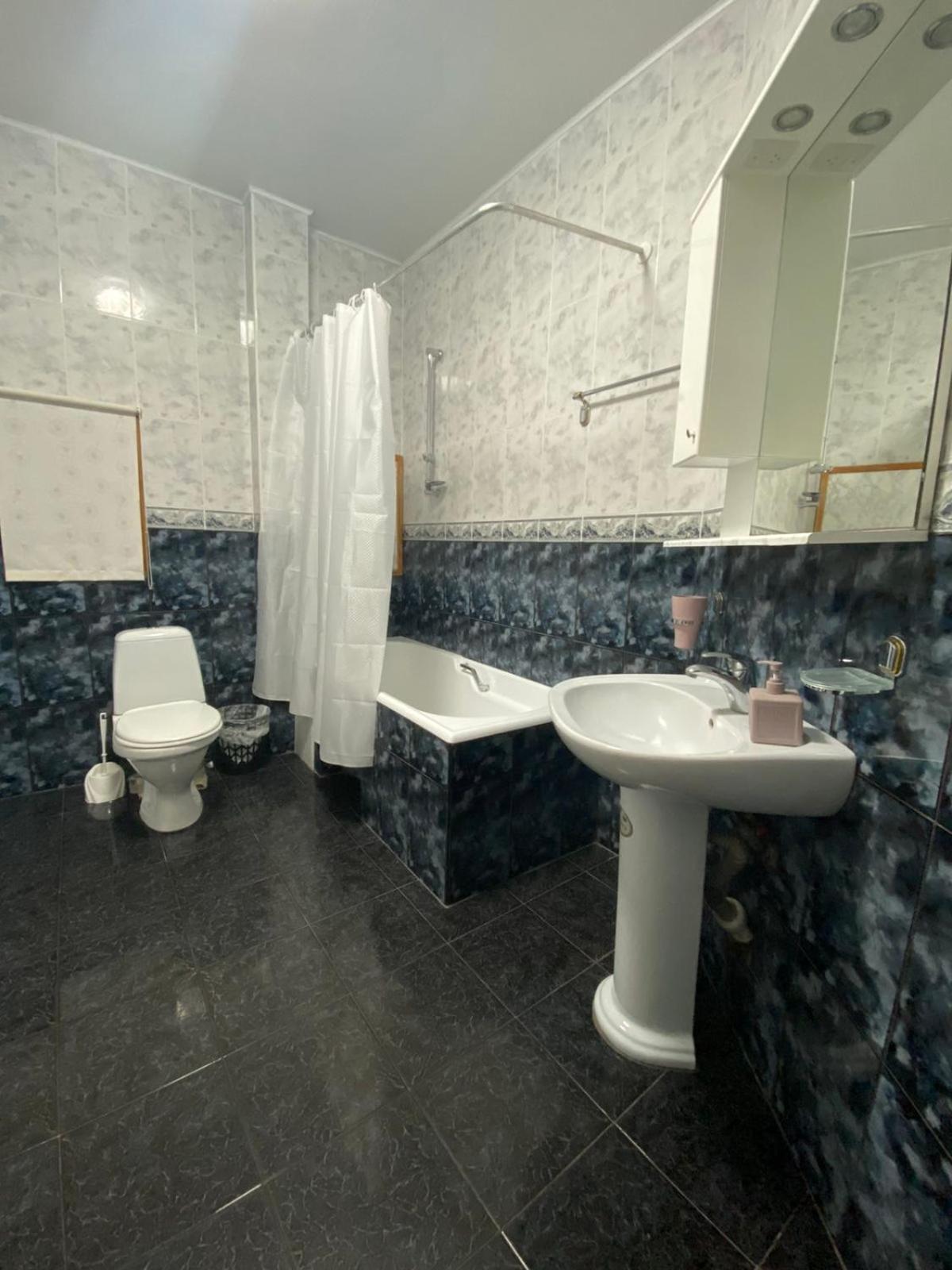 Suites On Chaikovskogo 오데사 외부 사진